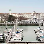 Ibis Centre Historique 3*