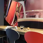 Ibis Centre Historique 3*