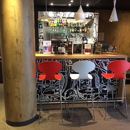 Ibis La Rochelle Centre Historique Hotel 3*