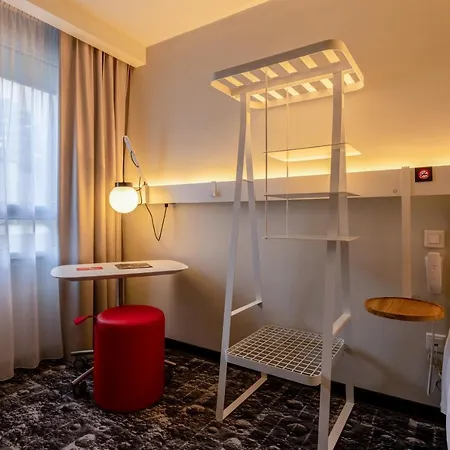 Ibis Centre Historique 3*