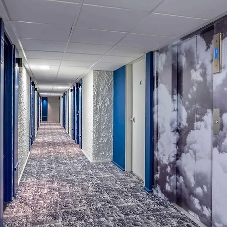 Ibis Centre Historique לה רושל