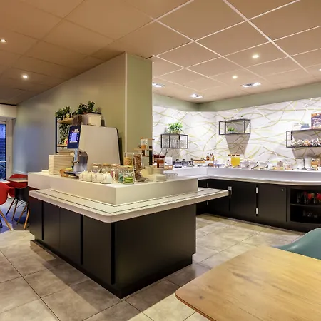 Ibis Centre Historique 3* Λα Ροσέλ