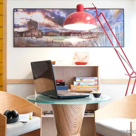 Ibis La Rochelle Centre Historique 3*