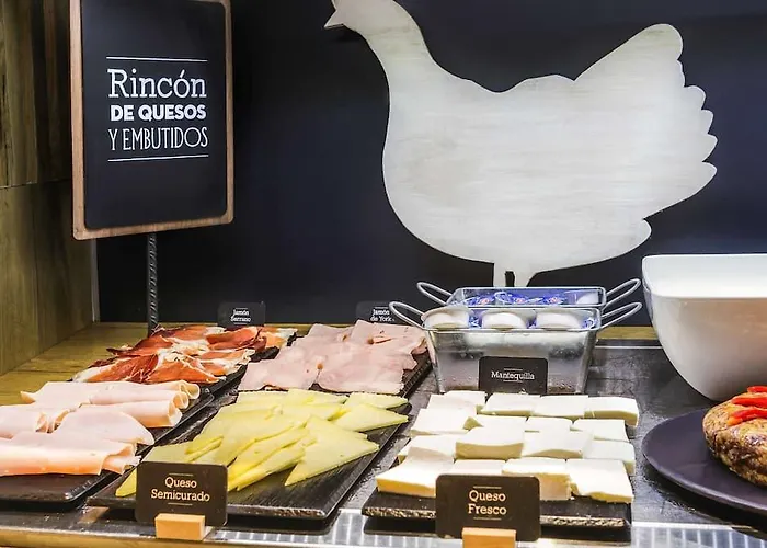 Ibis Centre Historique La Rochelle (Charente-Maritime)