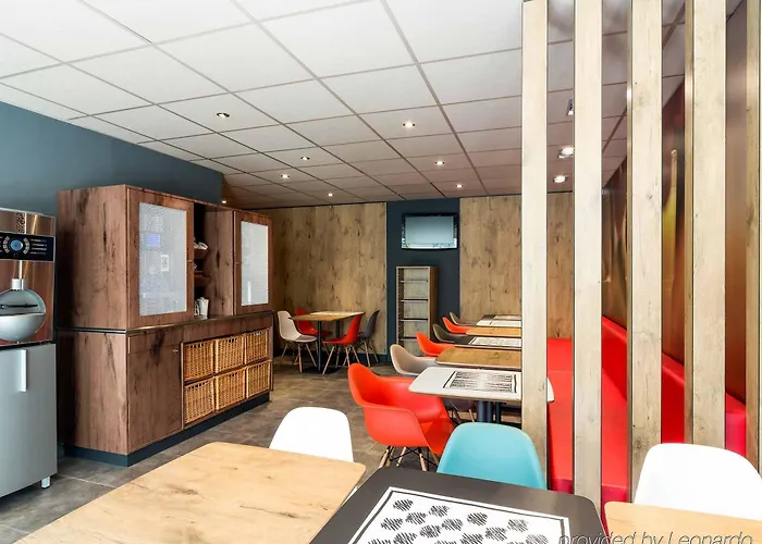 Ibis Centre Historique Hotel 3*